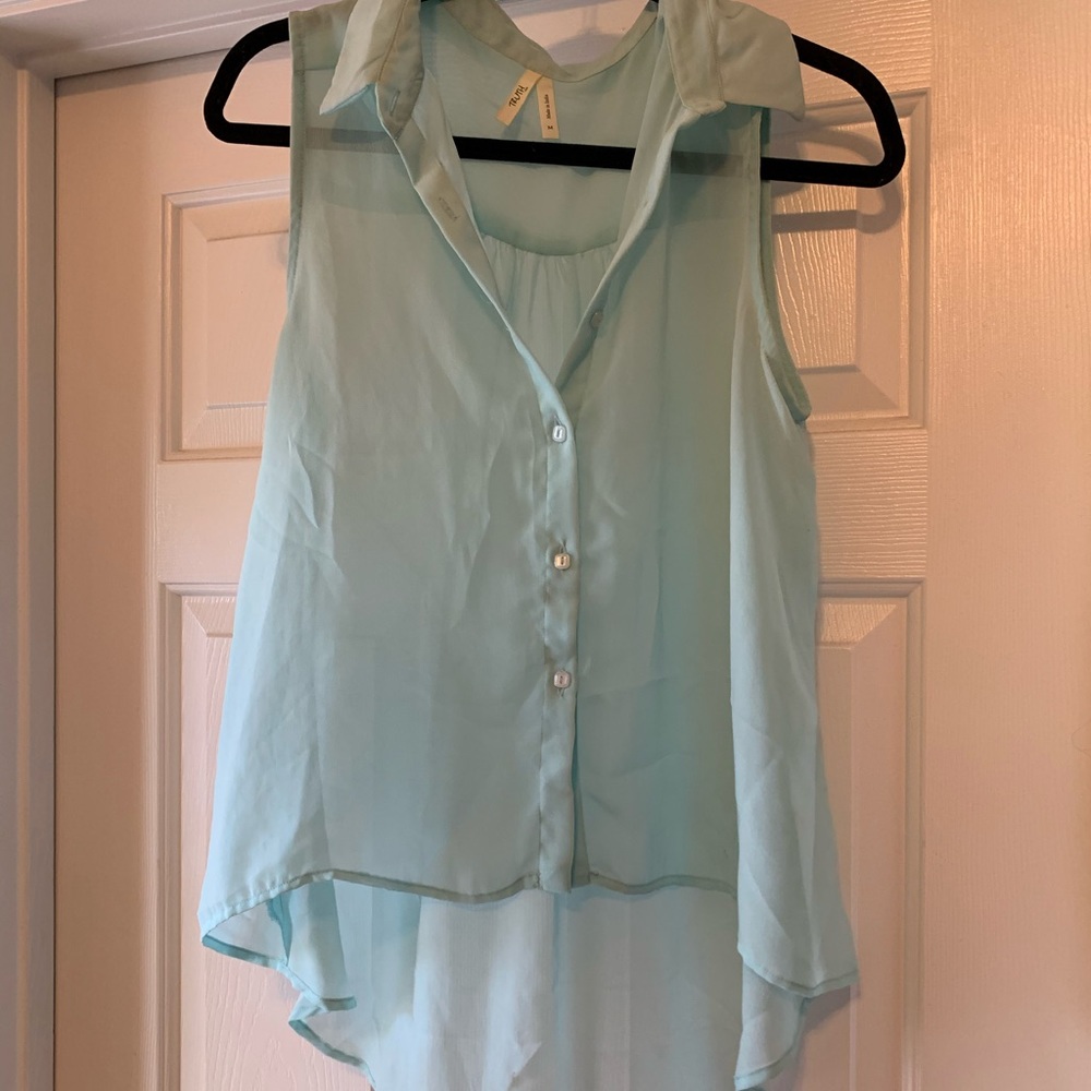 Sleeveless top